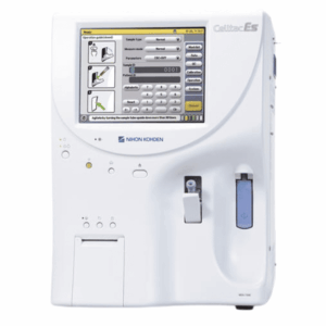 Analizador hematológico automático Nihon Kohden Celltac MEK-7300 con pantalla táctil y sistema de alta precisión.