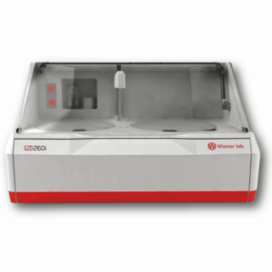 Analizador bioquímico automático Wiener Lab CM-260i con cubierta transparente y diseño compacto.