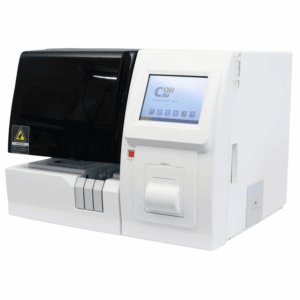 Analizador automático de coagulación Wiener Lab COR 50 con pantalla táctil y cubierta protectora negra.